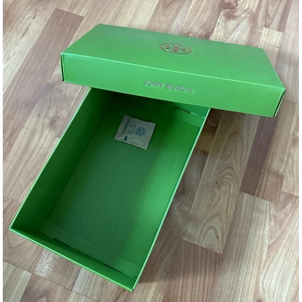 Tory Burch empty shoe box‎